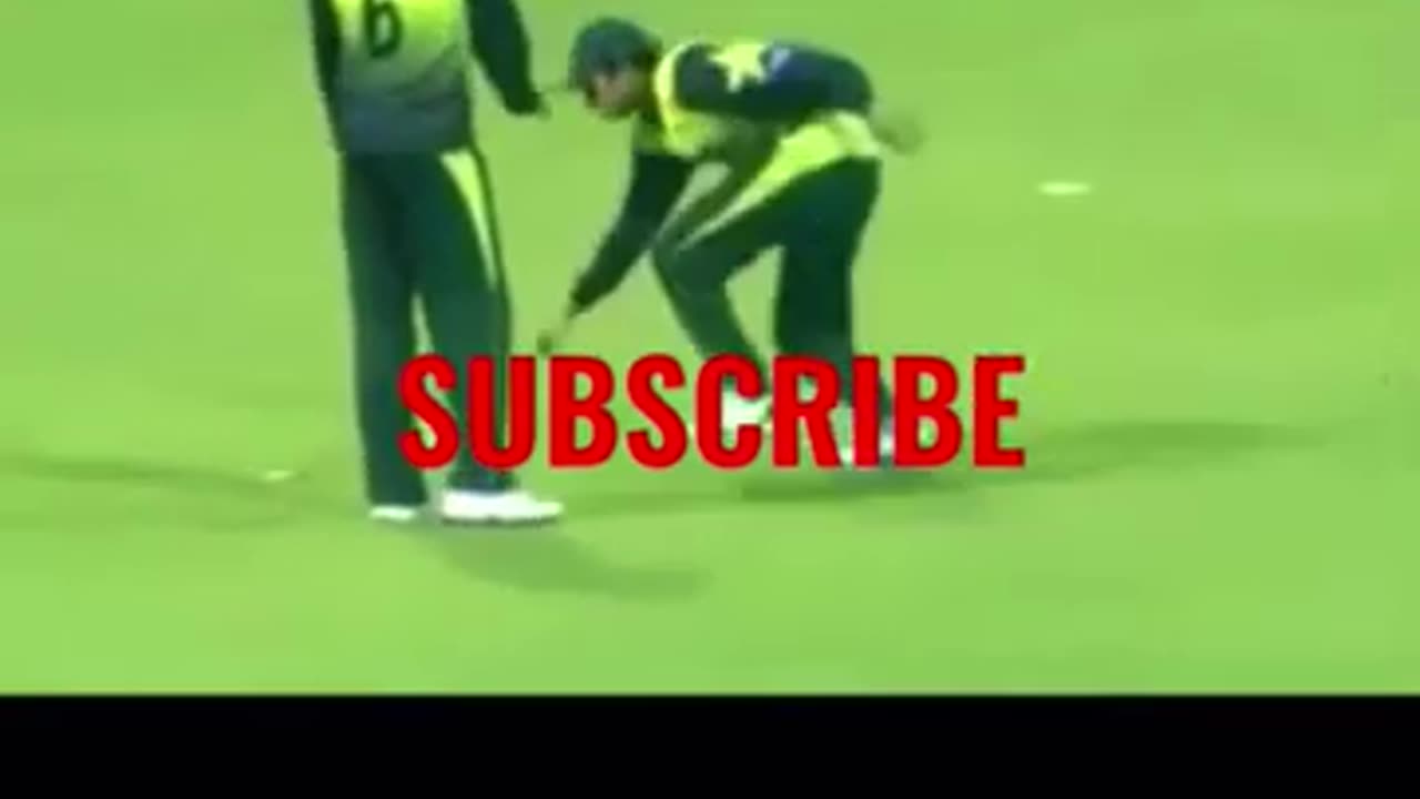 Funny Catch Drop _ Funny Moments in Cricket _ Cricket Short _ Cricket Addict