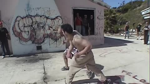 MMA Fighter vs Street Brawler