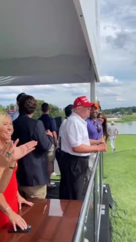 Crowd Chants “Let’s Go Brandon” as Trump, Tucker Carlson and MTG Laugh Out Loud at Bedminster LIV Tournament