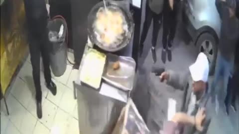 Special units arrested a wanted terrorist in Bethlehem right before iftar.