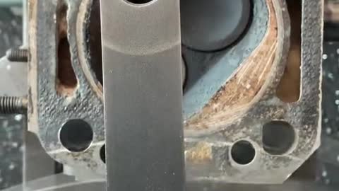 Maintenance of cylinder surface grinding