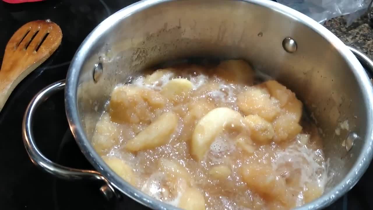 Labor Day Apple Sauce