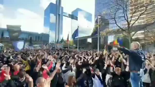 Impressive human tide in Brussels against Ursula von der Leyen