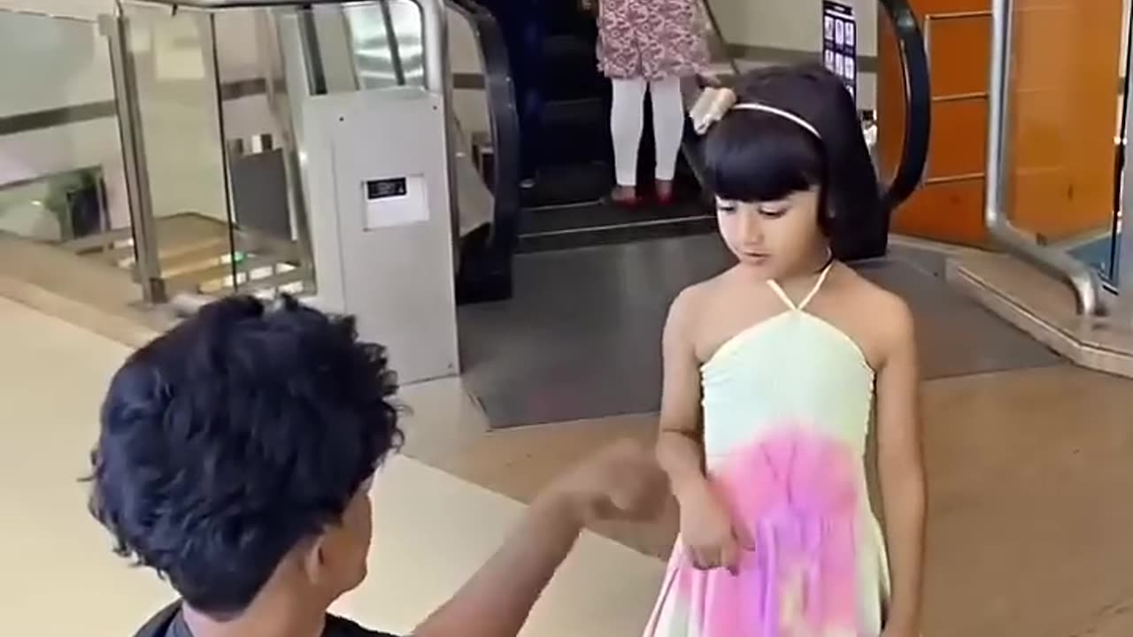 എന്നാ പിന്നെ പിടിച്ചോ 🤭🤭😂😂