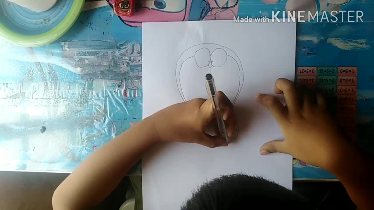 7 years old do his doraemon sketch