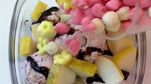 Who gets this ice cream 🍨