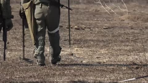 🇷🇺 Mine clearance of farmland in Kherson region.