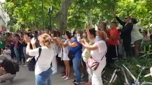 FRANCIA.VACCINAZIONI OBBLIGATORIE. Reazione del Popolo #5