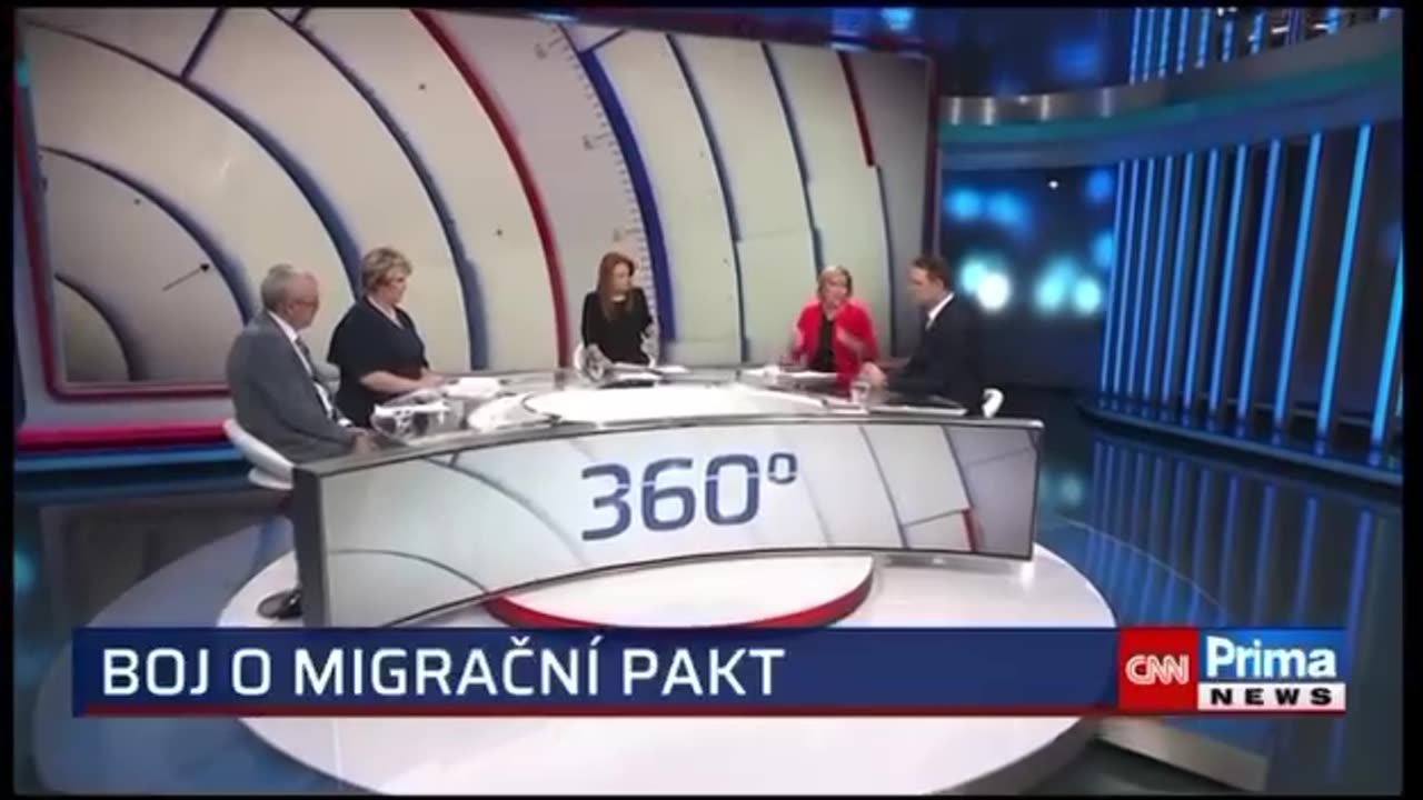 Pan Rakušan ten migrační pakt tak skvěle dojednal, že už by dávno neměl být ministrem