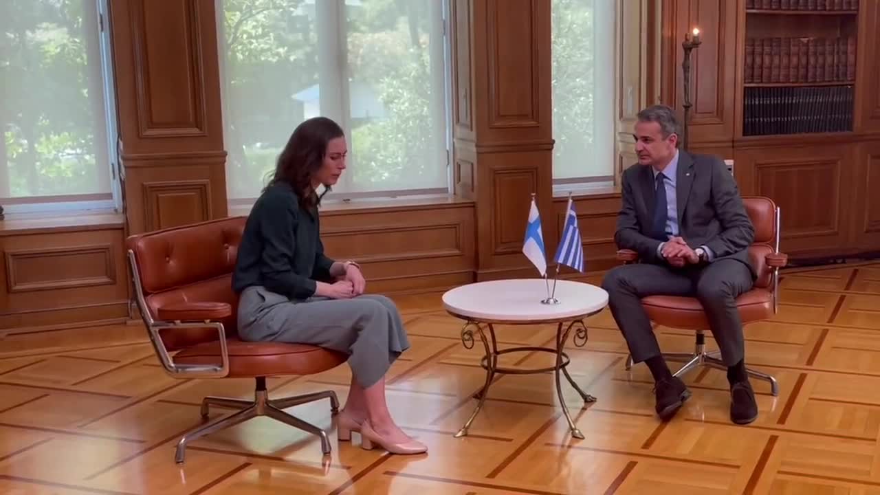 Ο ΜΗΤΣΟΤΑΚΗΣ Κ ΤΑ ΣΗΜΑΙΑΚΙΑ