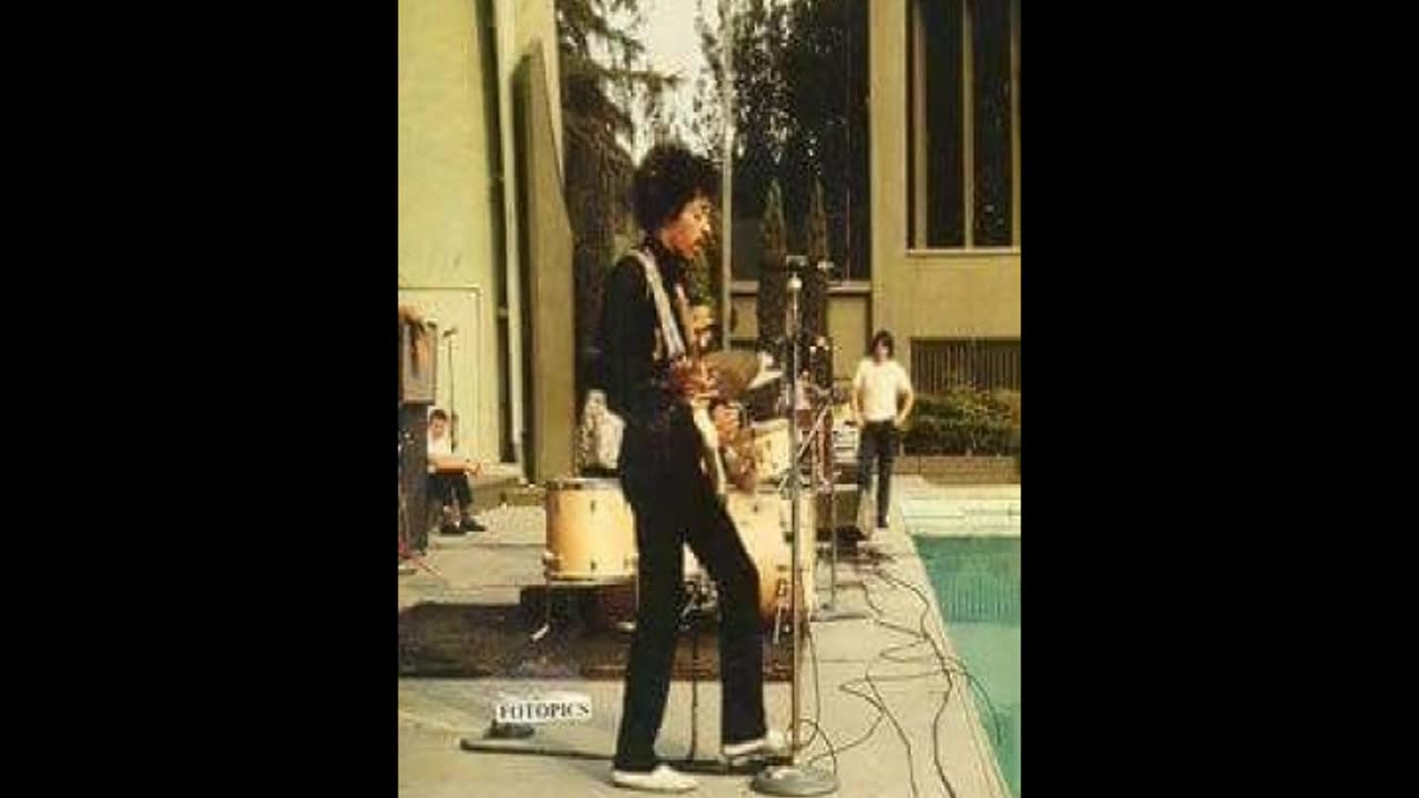 Jiimi Hendrix - Tax Free (Live Woburn)
