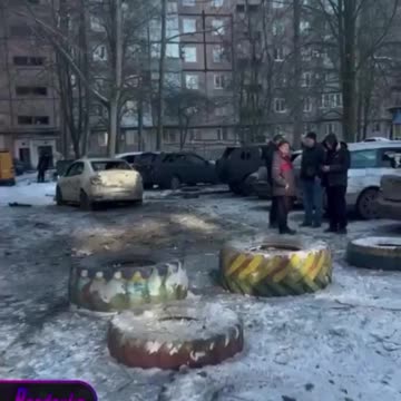 #WestRussiaWar in #Ukraine Donetsk: Kiev/NATO artillery shelled Tekstilshik market.