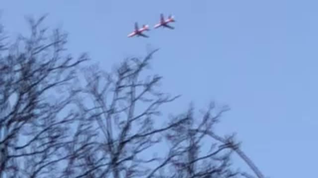 Large Aircraft Tailgating Each Other