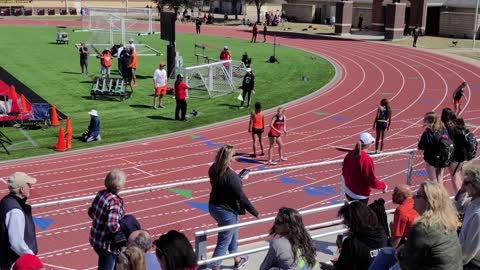 Hailey 3rd leg 4 x 200