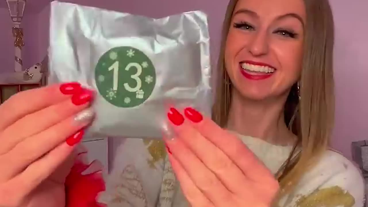 [ASMR] Mystery CRACKERS Advent Calendar - DAY 13!!⭐️🎁 #Shorts