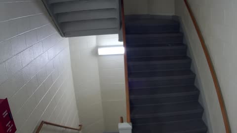 3885FHOB03Stair9_2021-01-06_21h00min01s540ms.mp4