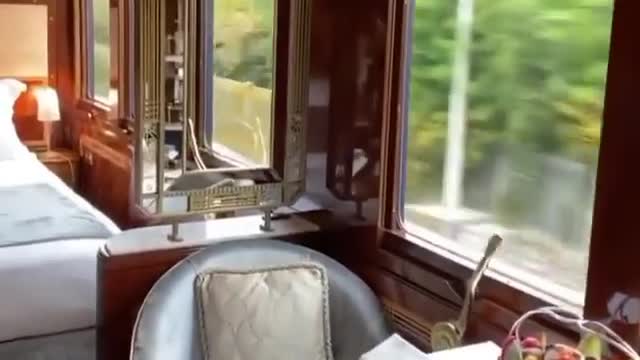 Venice Simplon-Orient-Express. 🚂 🎥 | Monadic