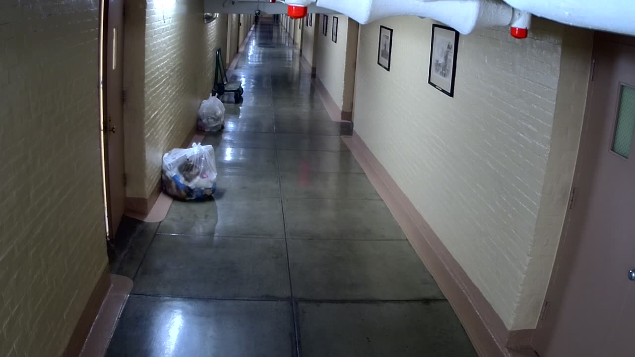 0059USCHBAHT43Hallway_2021-01-05_01h20min01s080ms.mp4
