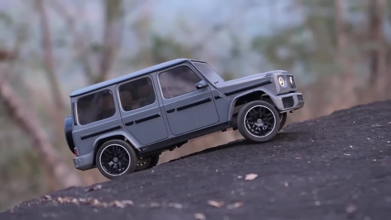 HAND MADE RC MERCEDEZ BENZ G WAGOM FORM PVC