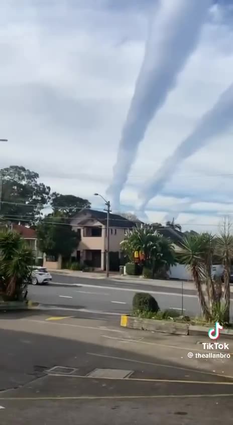 All over Sydney people have been doing videos questioning the skies on TikTok!
