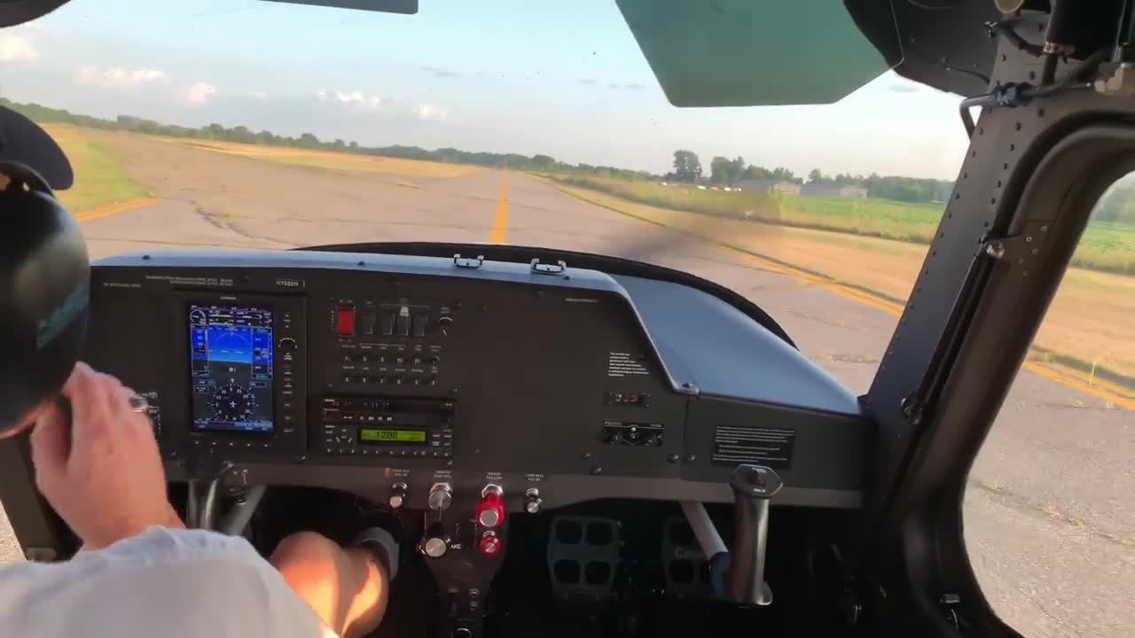 1st Solo Cessna 162