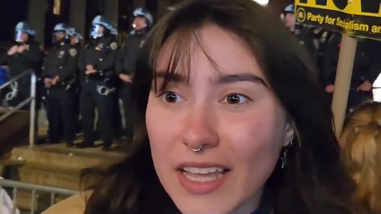 Pro-Palestine Activist Has No Idea Why She's Protesting At NYU