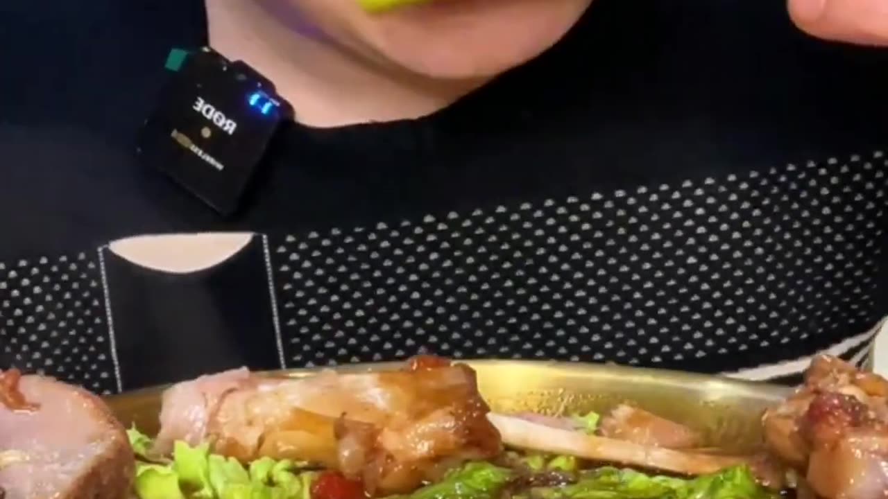 ASMR CHINESE PORK EATING