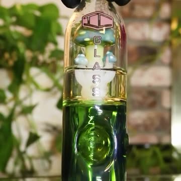 The only pocket-friendly hand pipe that redefines smoothness 🌬️🍄