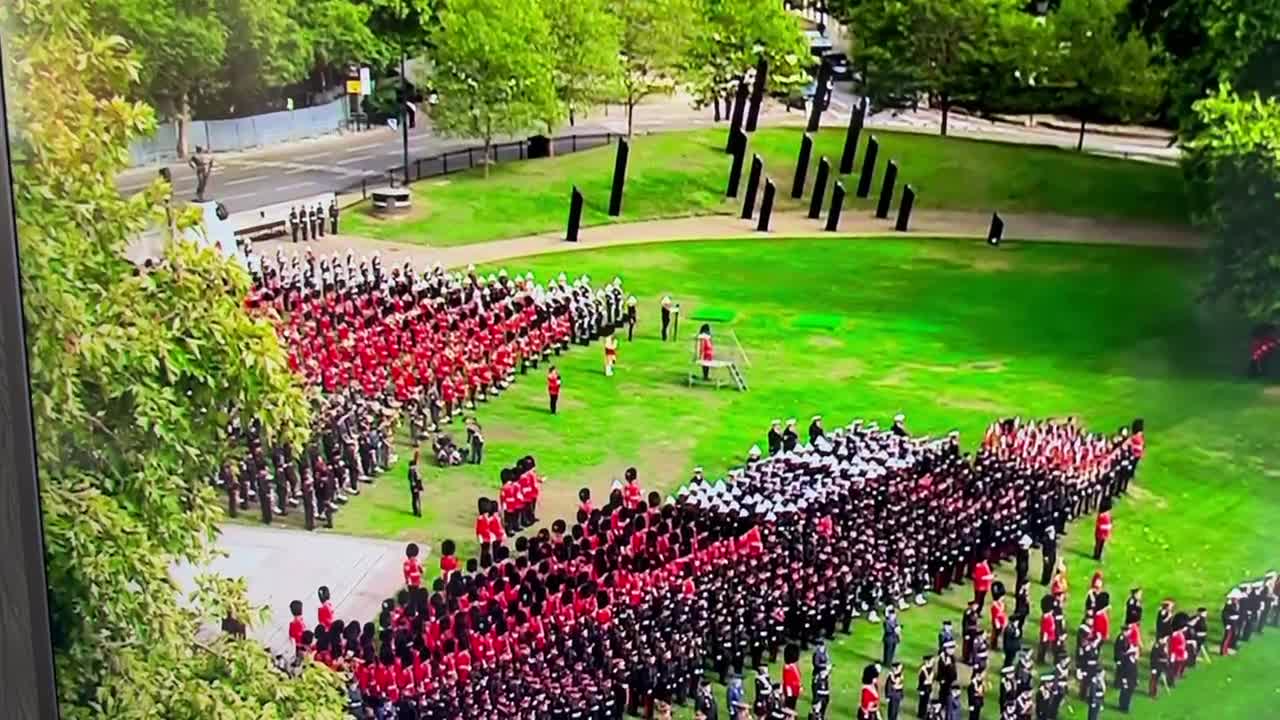 Oh Dear - Another man down!! QUEEN's FUNERAL