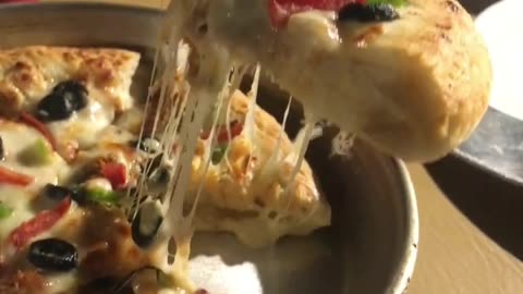 Melten Cheeselava burger 🍔 Cheese Stuffed Pizza 🍕😋