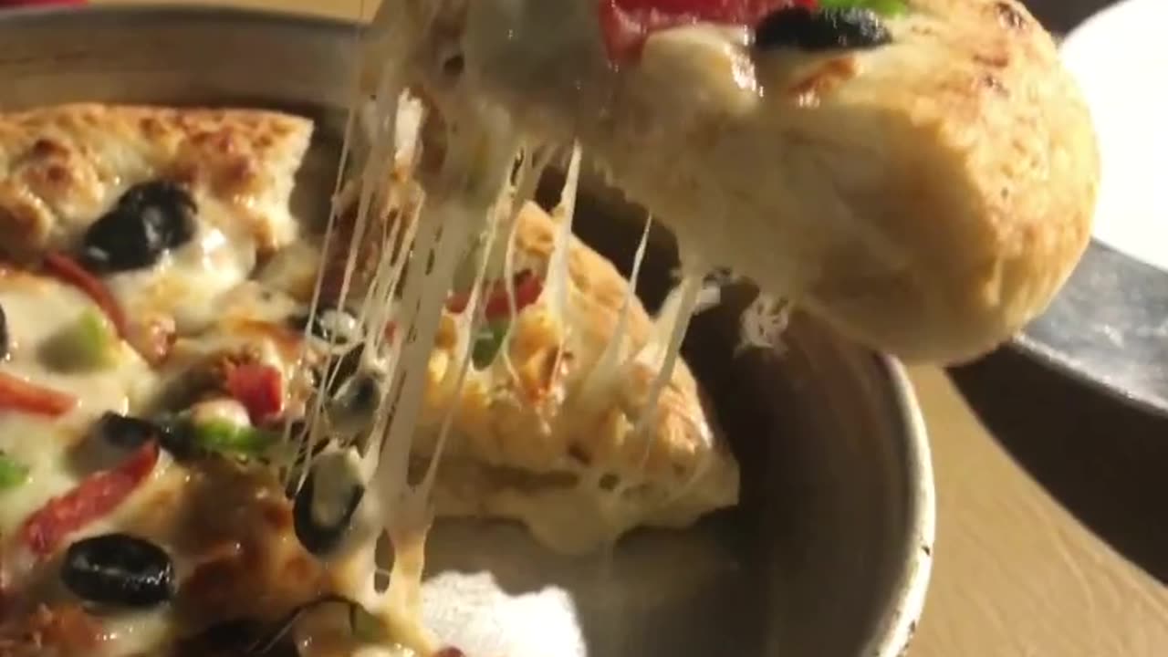Melten Cheeselava burger 🍔 Cheese Stuffed Pizza 🍕😋