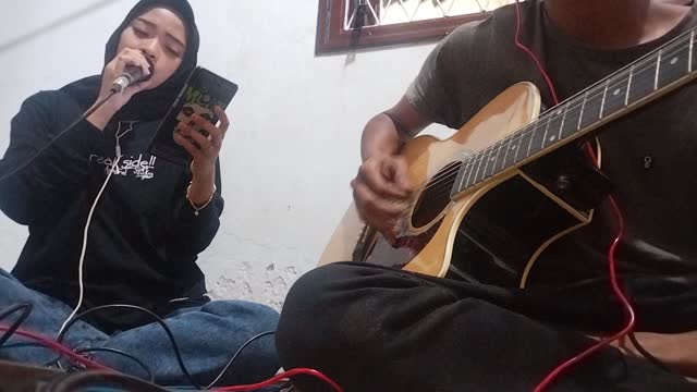 Buih Jadi Permadani - Cover By Arin