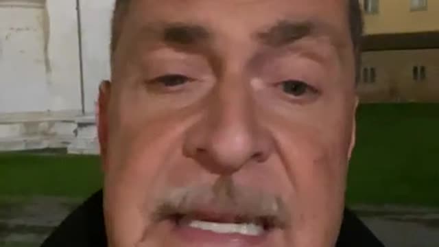 (20 gennaio 2022) - ANDREA COLOMBINI: "L'OMS dichiara il Green Pass INUTILE perchè la vaccinazione NON FUNZIONA"!!!😱😱😱