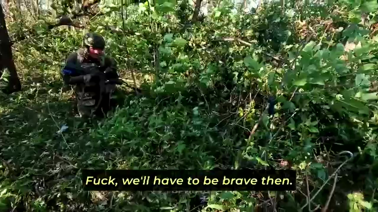 Ukrainian Soldiers Looting Russian Trenches and Pressing Foward(Incredible Footage)