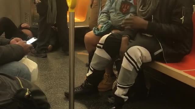 Man argues on subway train and says no to medical assistance