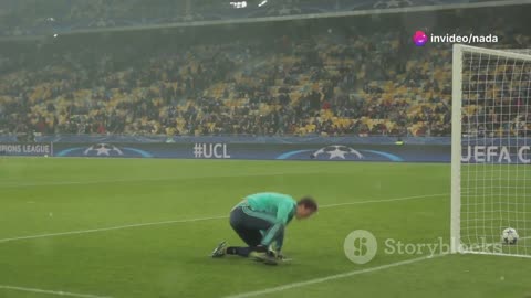 Angel Gomes sets to demanding work as England’s goalkeeper of the outfield