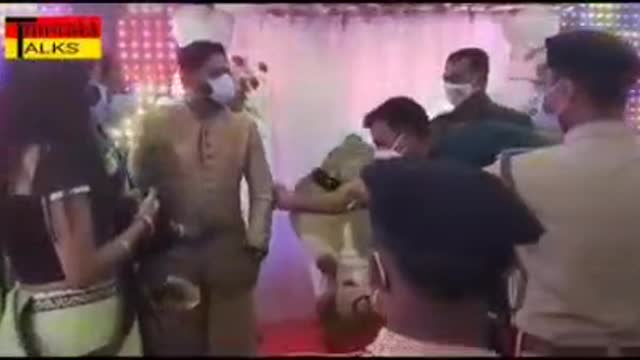 Covid police in India crashes weddings and kicks the shit out of people with stick