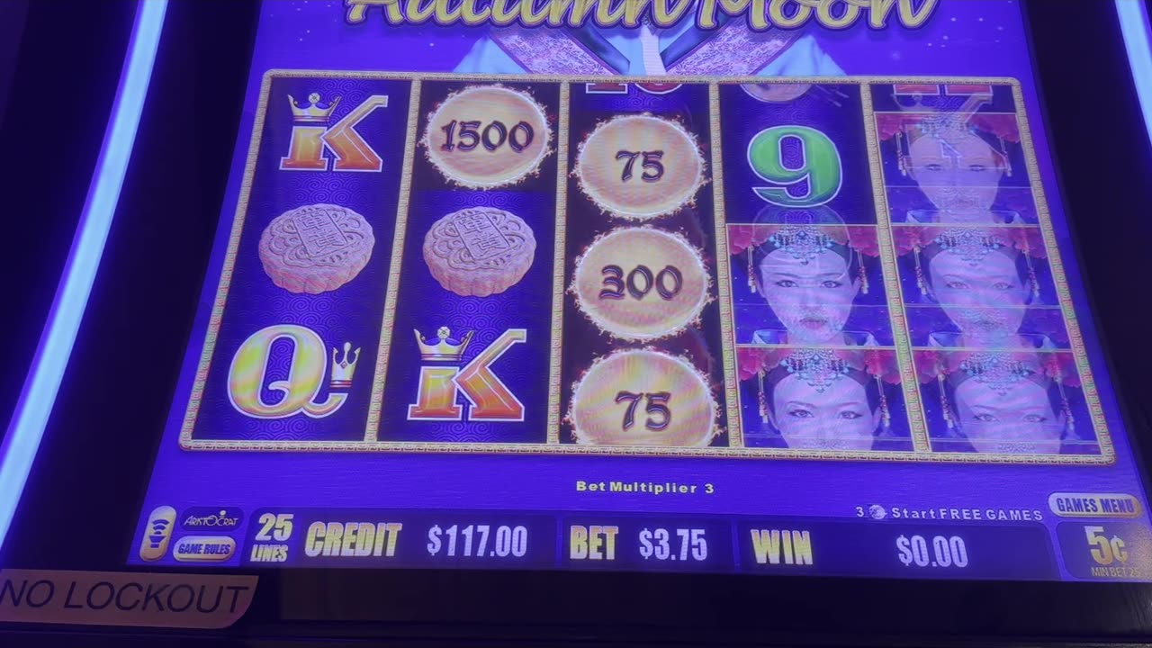 Giving #LightningLink Autumn Moon a try at #Boomtown in #BossierCity ⚡🌝🎰