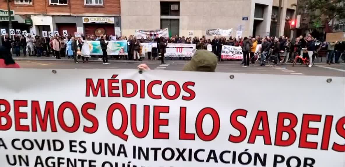 En directo CONCENTRACIÓN CONTRA LA DICTADURA SANITARIA Hospital Peset Valencia 👊👊👊 5 febrero 2022