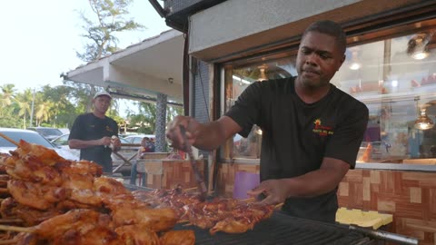 Iconic Puerto Rican Street Food in San Juan! Pork-Pocalypse!!