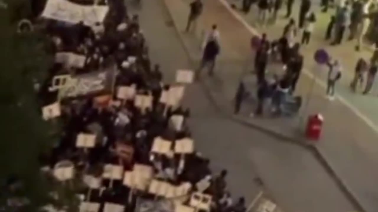 islamists take to the streets in Hamburg, Germany