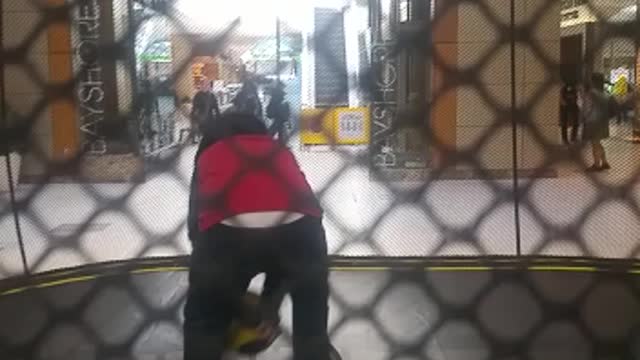 Jump in mall Bayshore