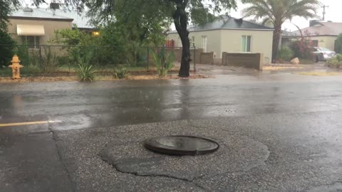 Dancing manhole plate - Original High Res Footage