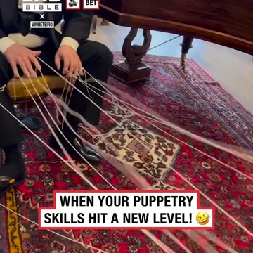 Playing the piano with strings 🎹