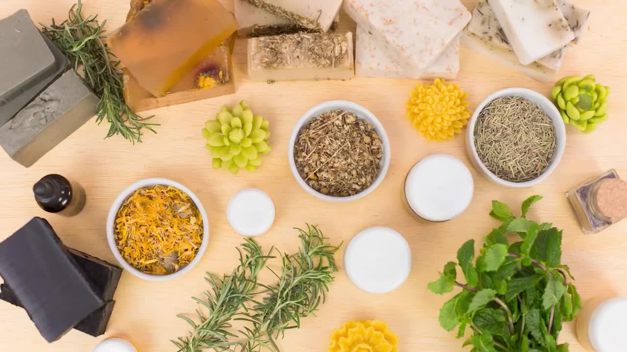 CURSO DE COSMÉTICOS ARTESANAIS NATURAIS