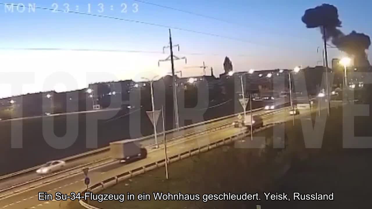 Und noch einmal für die "Zugabe" - Der Moment, als das Su-34-Flugzeug ein Wohnhaus traf. Yeisk, Ru