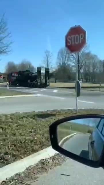 Footage: NATO/US Military convoy on it´s way to Ukraine?