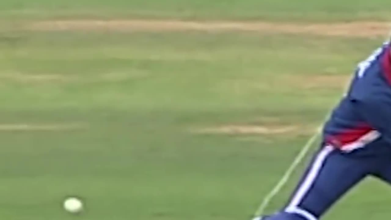 What a Bowl by Hafeez (Good Keepering by Rashid Latif) || #mohammadhafeez #bowling #pakistannews