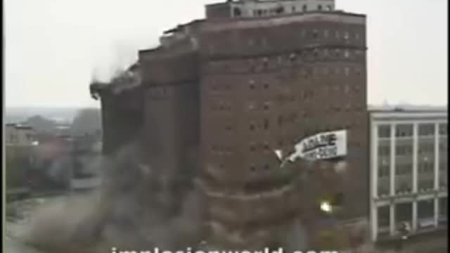 Huge apartment explosion in Ukraine