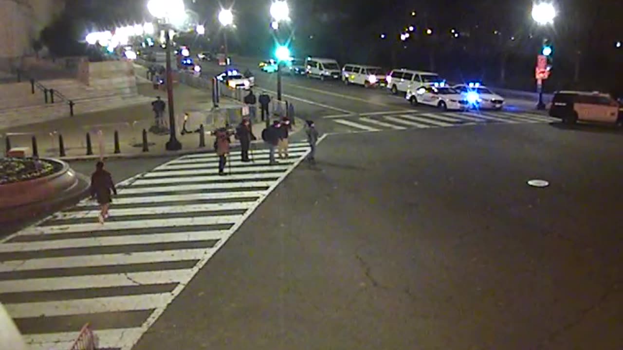 1070QNE00Del-ConNE_2021-01-06_18h40min01s060ms.mp4